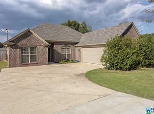 3579 Hilltop Rd SE, Bessemer, AL 35022