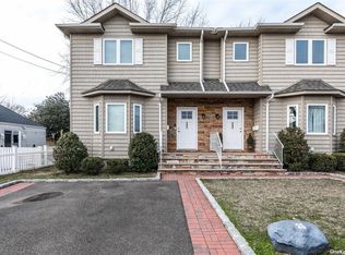 25 S Marwood Rd #A, Pt Washington, NY 11050