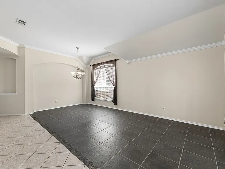 9733 Lovers Ln — Photo 8
