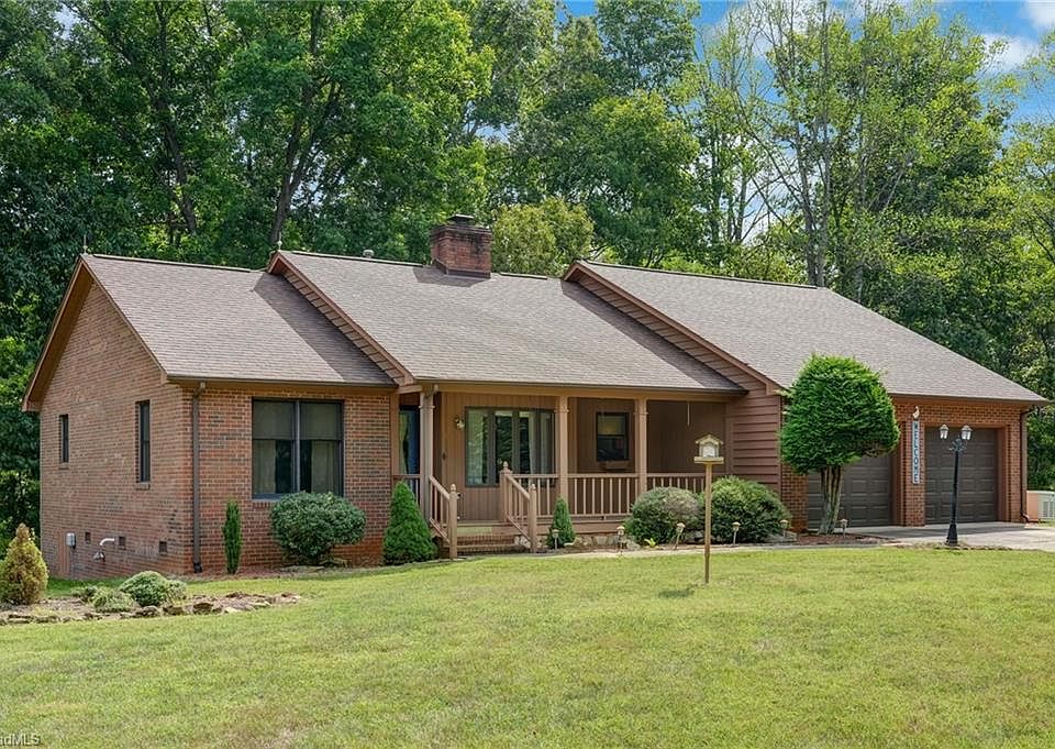 1st image of 1203 Brooks Rd