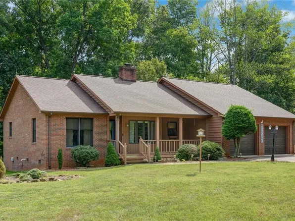 1203 Brooks Rd, Reidsville, NC 27320