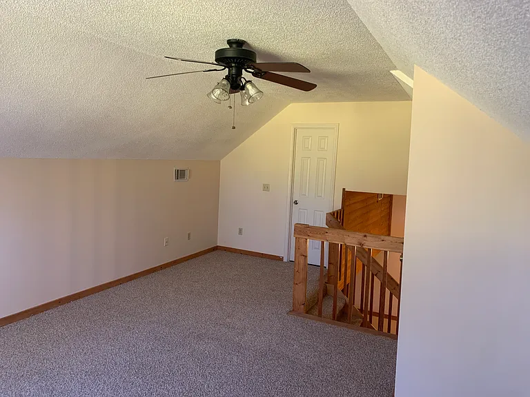 124 Winding Way — Photo 39