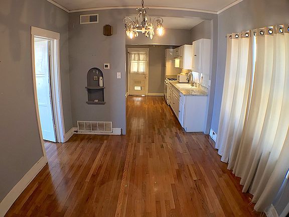 5th image of 3322 Idalia Ave