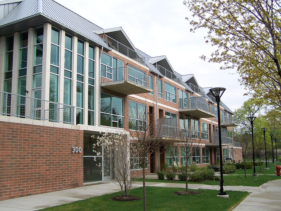 1st image of 300 Hamilton St APT 301