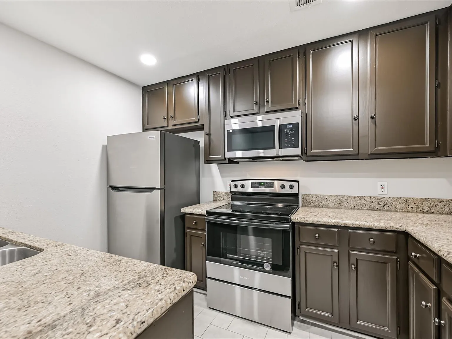 1 bed, 1.0 bath, 980 sqft, $1,450 — Photo 4