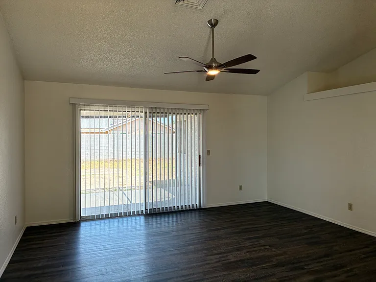 8208 W Columbine Dr — Photo 5
