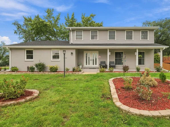 21W134 Club Ter, Itasca, IL 60143