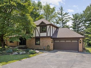 13868 Oak Ridge Rd, Carmel, IN 46032