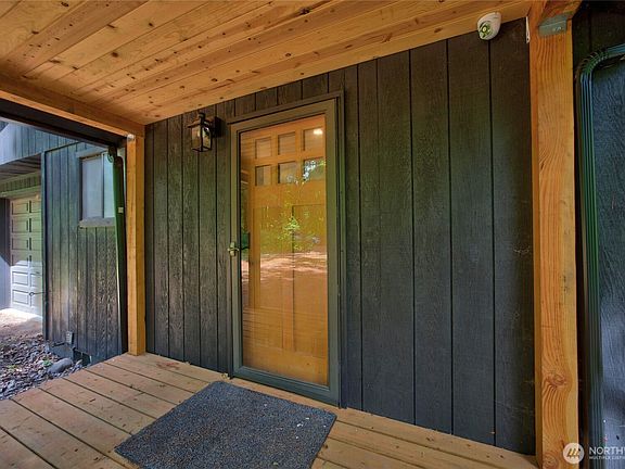 3rd image of 163 Tatoosh View Drive