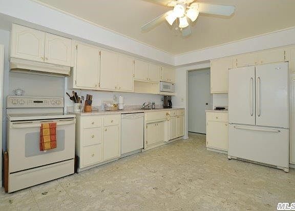 4th image of 2266 New York Ave