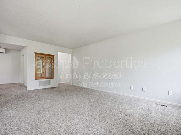 4th image of 1109 S Ellison Ave