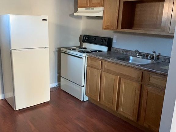 4th image of 39 E Seltzer St Floor 2