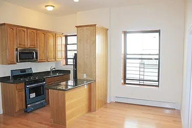 Rented by Urban Realty NYC