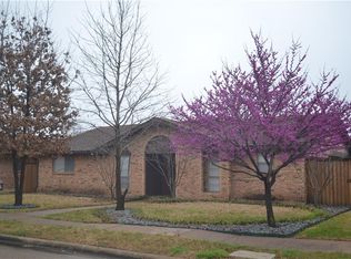 1826 San Antonio Dr, Garland, TX 75042