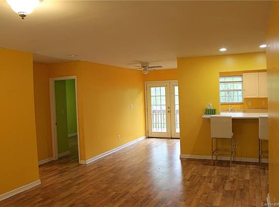 3rd image of 358 Stepp Ave