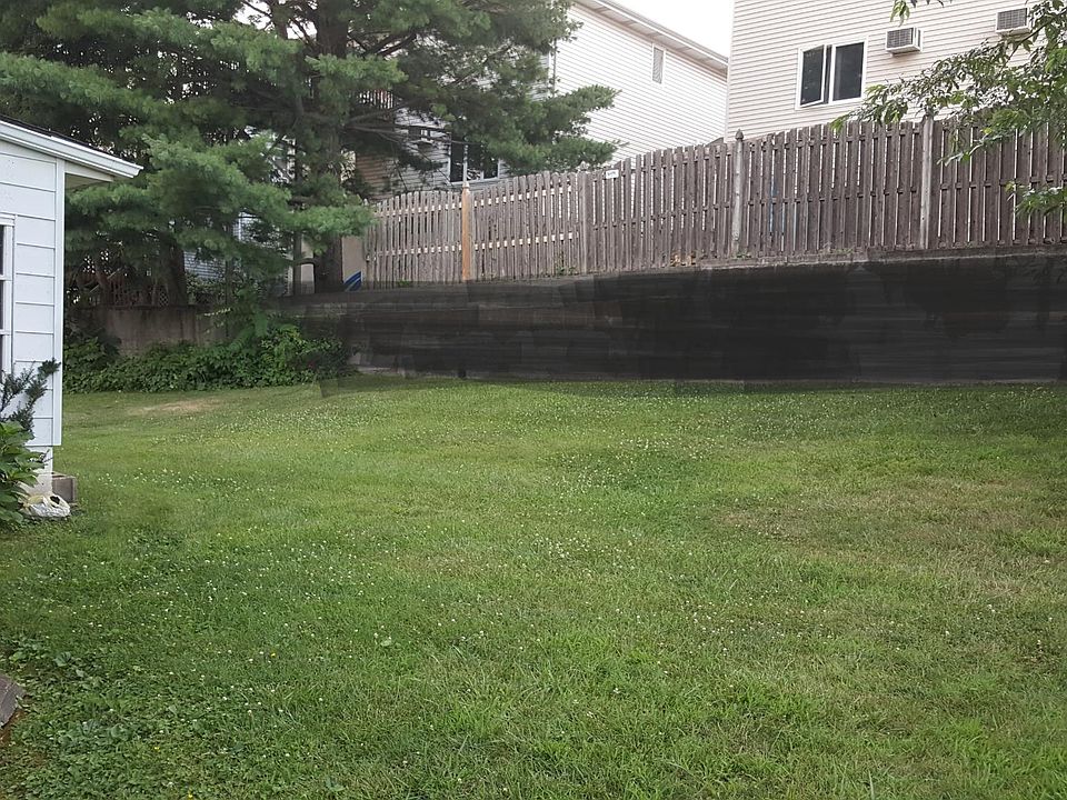 2nd image of 716 8th St #1