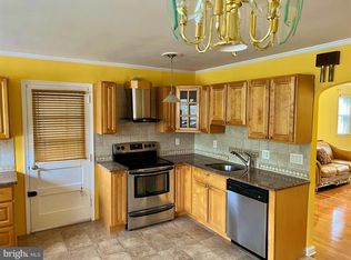 1820 Danforth St, Philadelphia, PA 19152