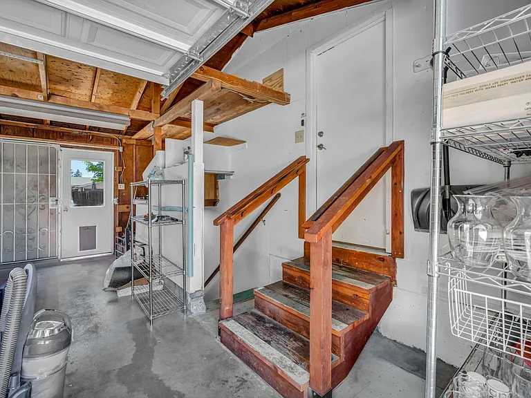 620 Belgrave Ave — Photo 34