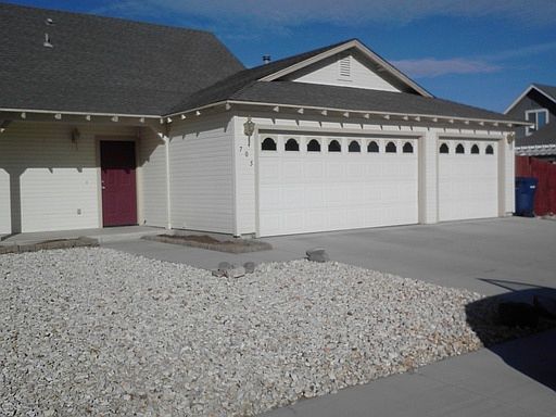 5th image of 705 Tanglewood Dr