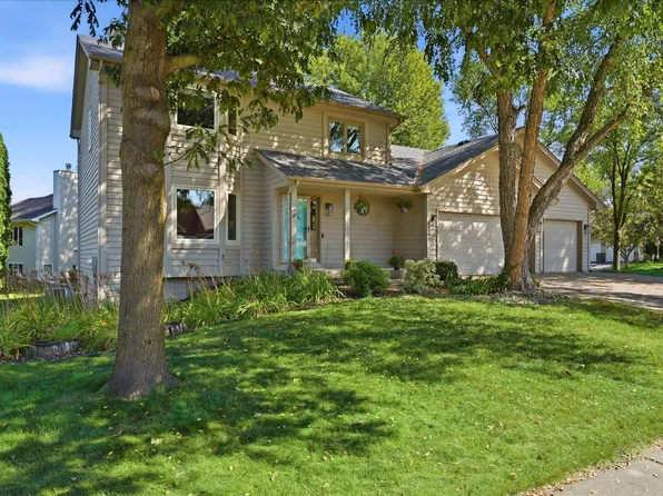 18997 Nature Ln, Eden Prairie, MN 55346