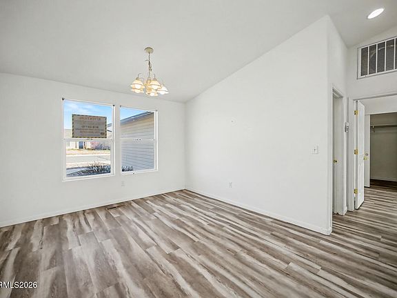 5th image of 133 Prairie Ln