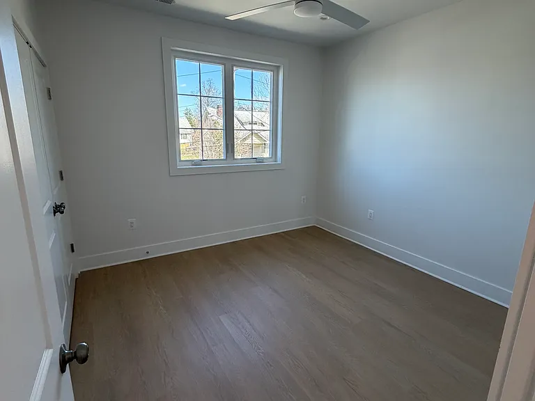 1001 Douglas St NE #A — Photo 11
