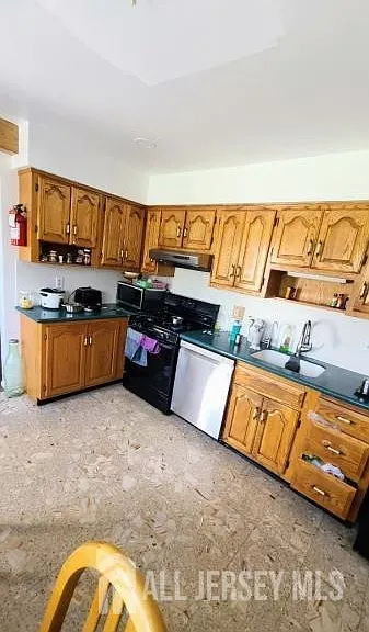 29 Ventnor Dr — Photo 10