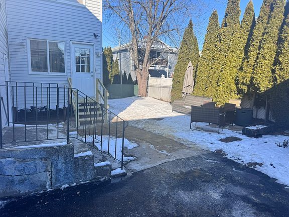 3rd image of 169 Oakland Ave Unit 1