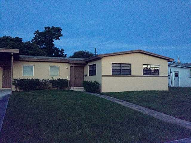 1st image of 19835 NE 12th Ave