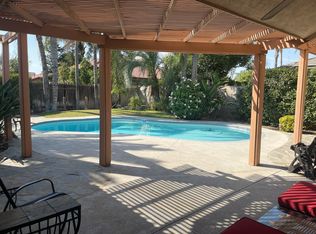 907 Spirit Lake Dr, Bakersfield, CA 93312