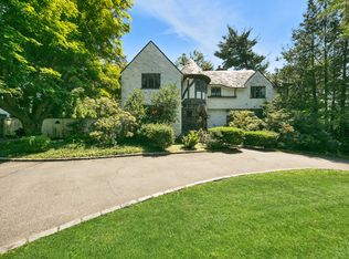 90 Overhill Rd, Mount Vernon, NY 10552