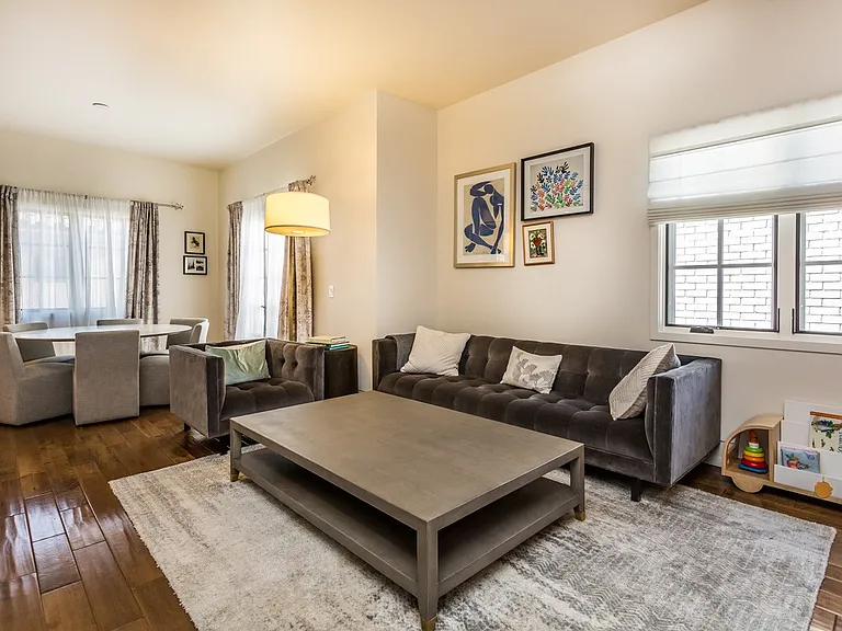 225 S Hamilton Dr #308 — Photo 3