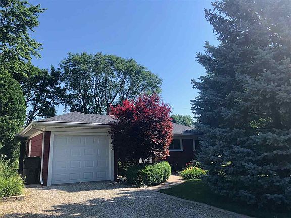 3rd image of 609 W Teton Dr