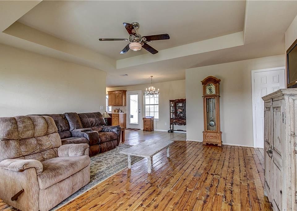 322 Peachtree Ln, Princeton, TX 75407 | Zillow