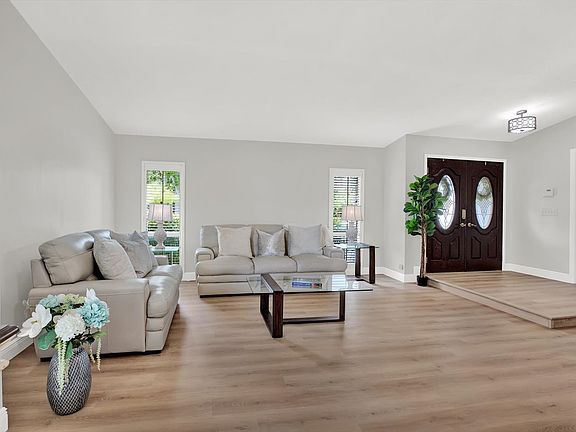5th image of 12901 Brushy Pine Pl