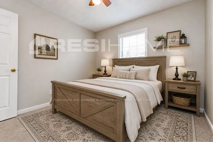 215 N Willow Ct — Photo 8