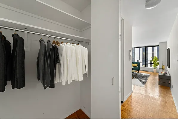 Rented by Vector New York, LLC | media 15