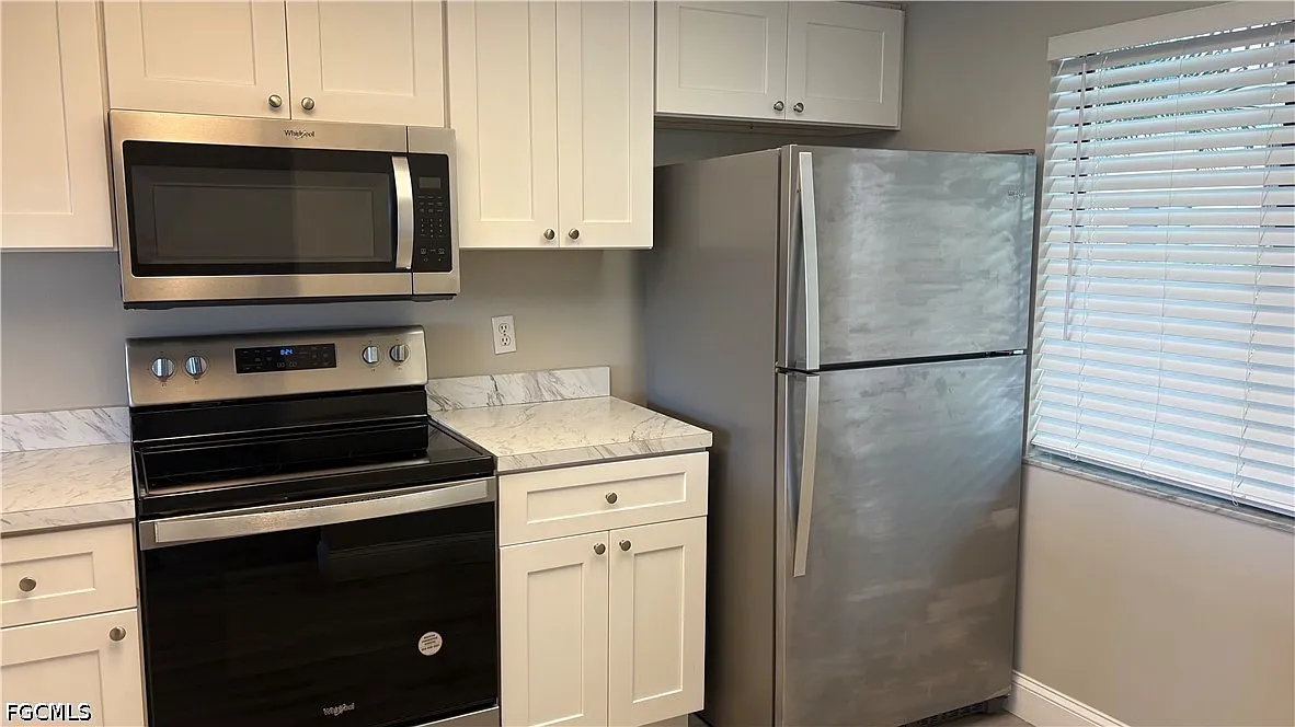 1 bed, 1.5 bath, 786 sqft, $1,500 — Photo 2