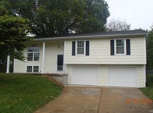 980 Wisdom Ln, Pacific, MO 63069
