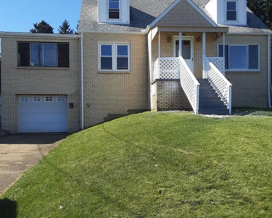 113 Circle Dr