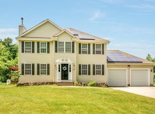 81 Rice Corner Rd, Brookfield, MA 01506