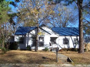520 W Buchanan St, Mineola, TX 75773