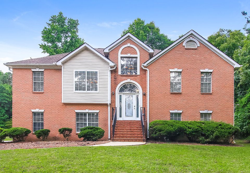 1st image of 155 Byington Dr
