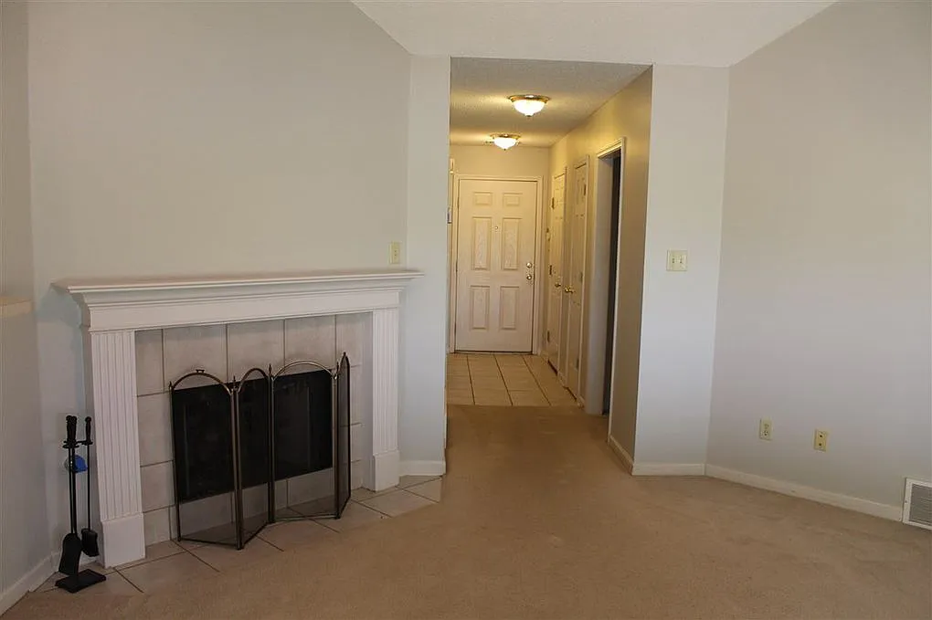 Coming Soon! 3-Bedroom, 2-Bathroom Home — Photo 2