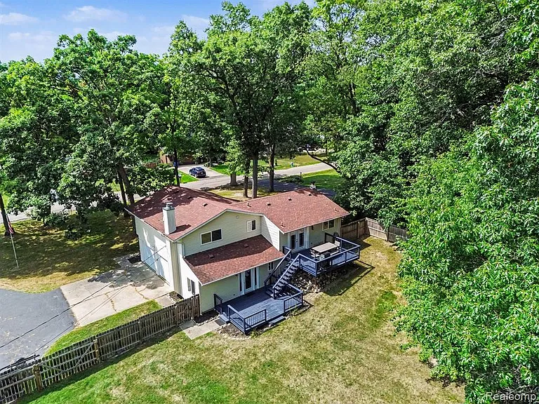 2104 Highfield Rd — Photo 27