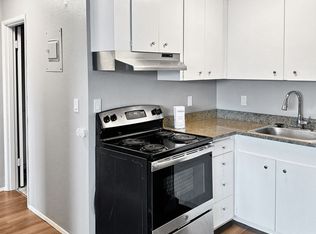 1002 N J St #9, Tacoma, WA 98403