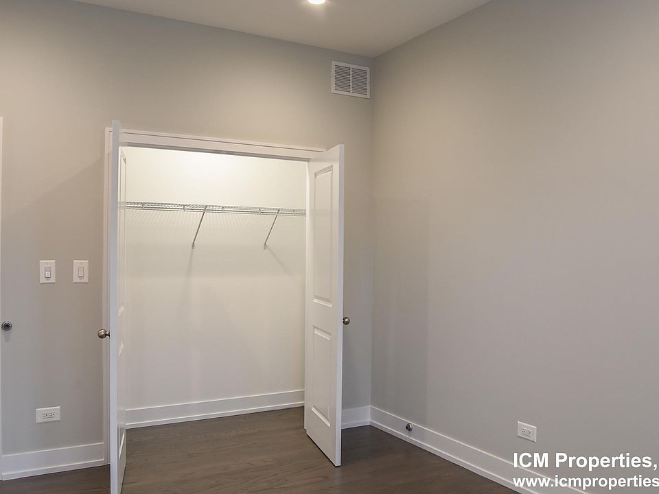 1st image of 1210 W Wrightwood Ave #3F