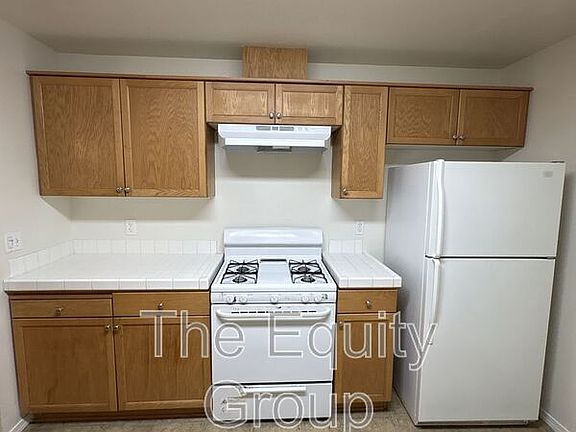 5th image of 4223 W Walnut Ave Suite B