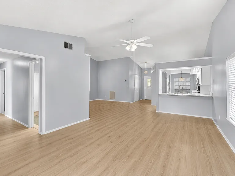 11005 Kenbrook Dr — Photo 7