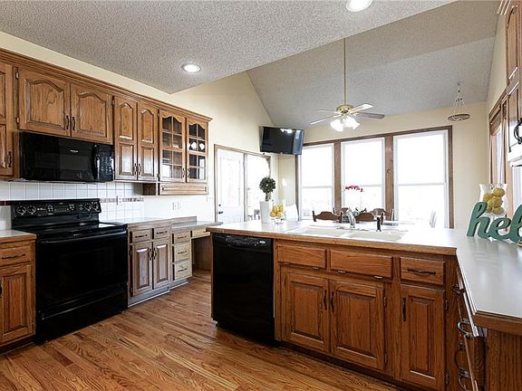 3rd image of 1506 NE 80th Ct
